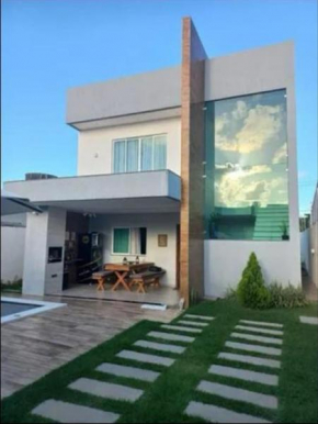 Casa moderna com piscina Tamandaré